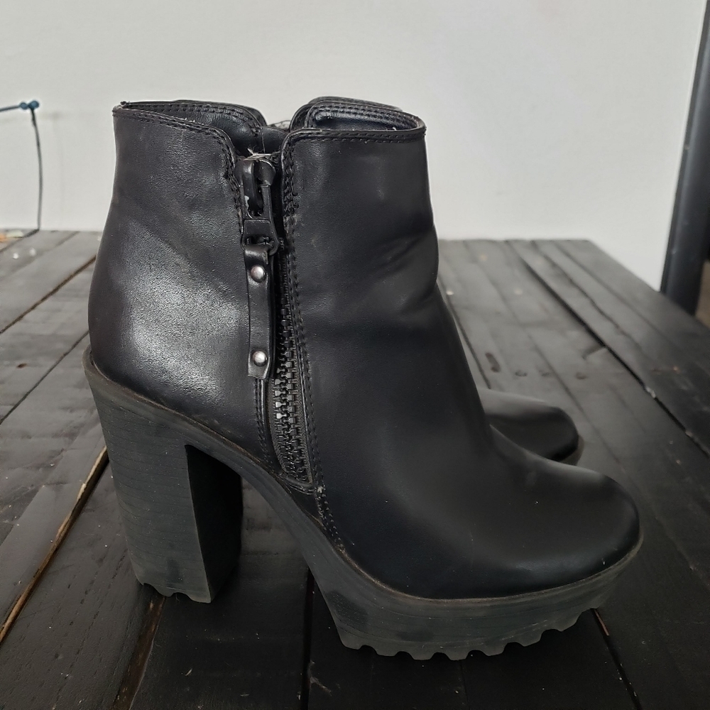 Candie's Women's 8 Black Chunky Platform Heel Ankle Booties Boots Y2K 90s Shoes